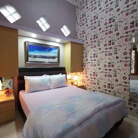 Nariska Suite Homestay Yogyakarta Exterior foto